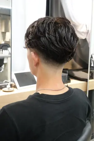 メンズ leo/ロング／ レイヤーカット⛈️のヘアスタイル
