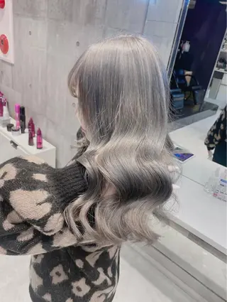 ロング 🩶【推しハイトーン 】yuzu🩶のヘアスタイル