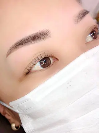 ベッキーラッシュ銀座店所属・小松 由季の眉毛・アイブロウイメージ