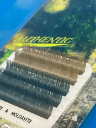 メンズ マツエク・マツパ エステ.まつげ.小顔 眉毛.プラズマ.脱毛のマツエク・マツパデザイン