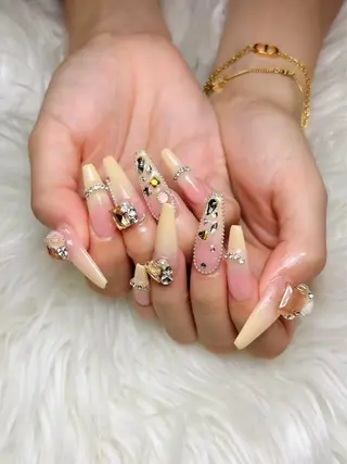 ネイル 石井 みなみのネイルデザイン