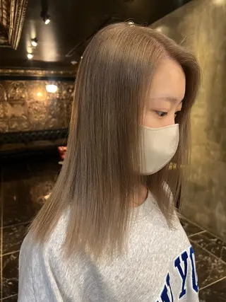 セミロング カラー haco＋所属・圧倒的デザイン力 店長🎨RENAのヘアスタイル