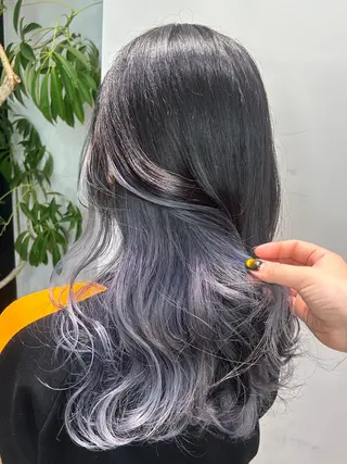 ロング stair:case 武蔵小杉店所属・艶カラーリスト 牛込萌香のヘアスタイル