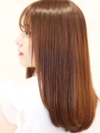 ミディアム カラー ヘアサロンI.所属・I. sanaのヘアスタイル