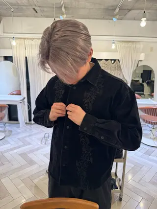 カラー ブリーチカラー🎀 韓国風/寺門美優のヘアスタイル