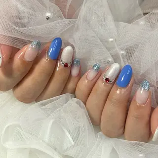 ネイル Maggie ✴︎Aliceのネイルデザイン