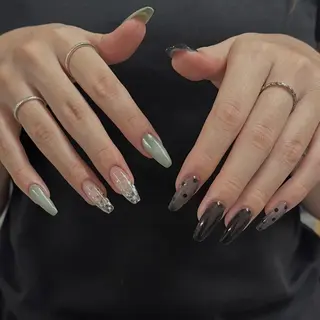 ネイル 渡邉 莉莉惟のネイルデザイン