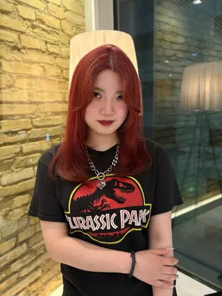 セミロング hair make BEHIVE ichibancho AVEDA所属・渡邉  日向子 ・レイヤー、縮毛矯正のヘアスタイル