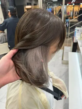 ミディアム カラー ヘアアレンジ 目黒 碧人のヘアスタイル