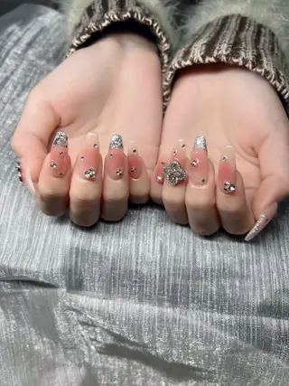 ネイル Lee Nailsのネイルデザイン