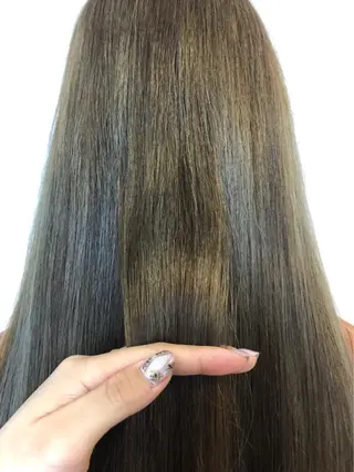 ロング カラー 青野 文香のヘアスタイル