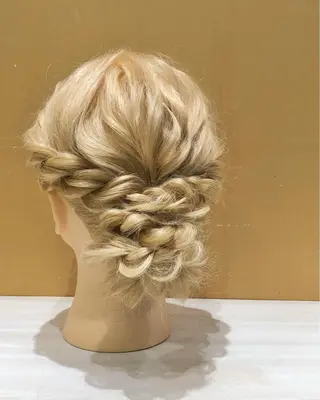 ミディアム ヘアアレンジ ⭐️吉田萌⭐️ 髪質改善カラー⭐️のヘアスタイル