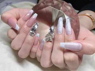 ネイル マツエク・マツパ アイブロウ Nail&eye Belire 新宿のネイルデザイン