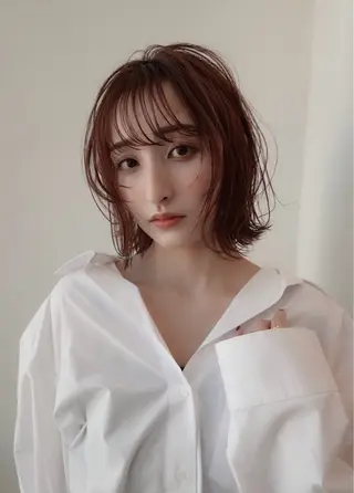 ミディアム カラー 🉐レイヤー/塩見 弘樹🉐渋谷のヘアスタイル