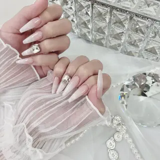 ネイル Le'ciel所属・吉川 怜那のネイルデザイン