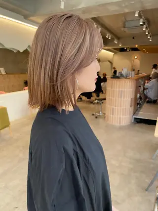 ショート カラー ヘアアレンジ ミニボブ/ブリーチ 🌈MISATOのヘアスタイル