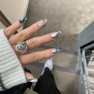 セミロング カラー パーマ ヘアアレンジ メンズ キッズ ネイル マツエク・マツパ アイブロウ 今福鶴見ネイル 8(ｴｲﾄ)のネイルデザイン