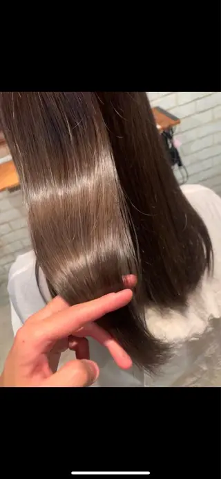 セミロング カラー メンズ ONE CORE所属・毛谷 嘉明/ブリーチカラーのヘアスタイル