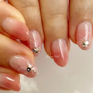 ネイル Lotus Nailのネイルデザイン