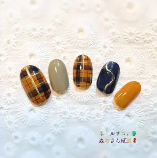 ネイル 森のさんぽ道所属・ショートネイル 森のさんぽ道のネイルデザイン