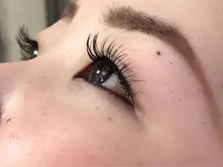 マツエク・マツパ ネイルリスト💅 HANAのネイルデザイン