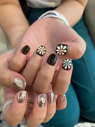 ネイル 🌼大西洋子 laughl🌼のネイルデザイン