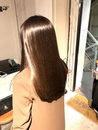 セミロング SALOWIN 表参道所属・シンカ 表参道のヘアスタイル