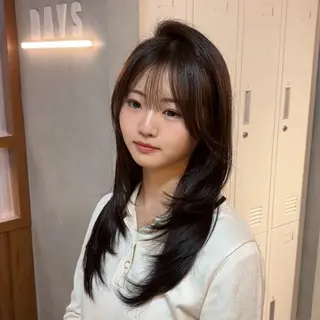 ミディアム 山口 摩七斗のヘアスタイル