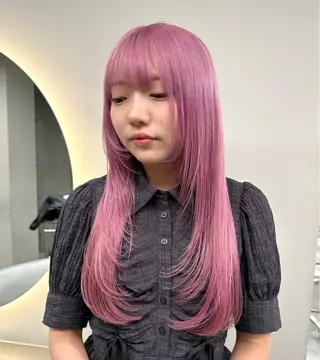 ロング SOL.所属・ハイトーンカラー/デ ザインカラー中川竜斗のヘアスタイル