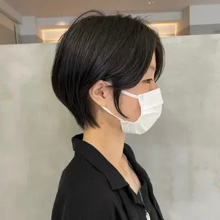 ショート カラー 艶感/ナチュラル 🩵amiのヘアスタイル