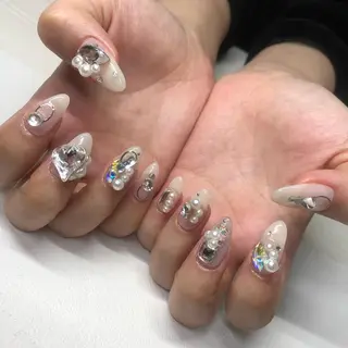 ロング カラー ヘアアレンジ キッズ ネイル マツエク・マツパ 福田 加奈のネイルデザイン