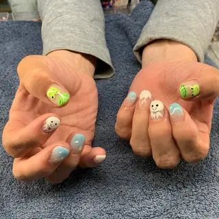 ネイル MHR nailのネイルデザイン