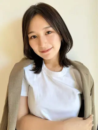 ミディアム 金山/レイヤー カット/Hikariのヘアスタイル