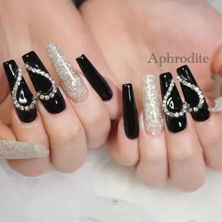 ネイル Aphrodite パラジェル認定サロンのネイルデザイン