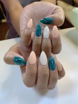 ネイル sharetrust 🐳AKEのネイルデザイン