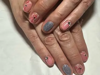 ネイル e.nail所属・🍎吉田 恵里🍎のネイルデザイン