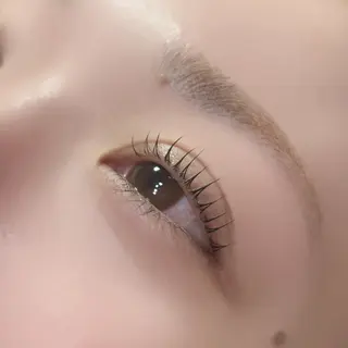 マツエク・マツパ shiny所属・shiny 松隈の眉毛・アイブロウイメージ