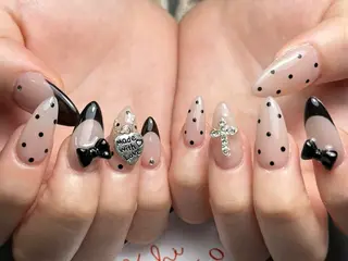 ネイル 💕鈴木ユリ パラジェル/オフ無料のネイルデザイン