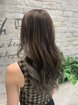 ロング EARTH  紫竹山 🦋本間未来🦋のヘアスタイル