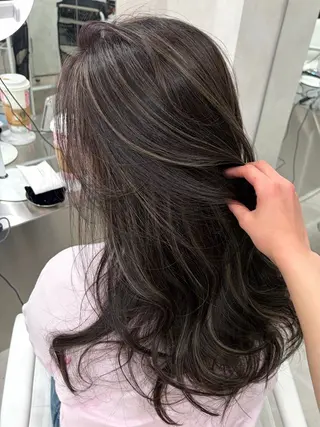 ロング sera 🎀海外ハイライトのヘアスタイル