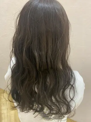 カラー chacha Blanc田中のヘアスタイル