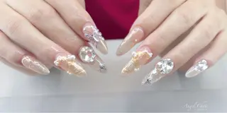 ネイル AngelChris ビューティーサロンのネイルデザイン