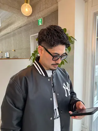 パーマ メンズ 八谷 将平のヘアスタイル