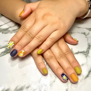 ネイル 中野 優香のネイルデザイン