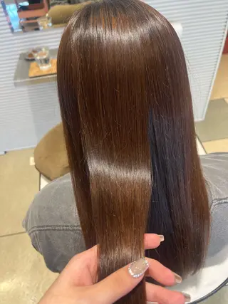 ロング パーマ ベージュカラー⌇﻿ くびれヘア.𐙚心音のヘアスタイル