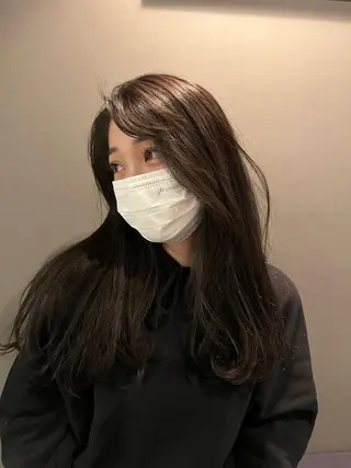 ロング カラー NERO 眞下秋歩のヘアスタイル