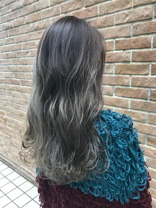 ロング カラー パーマ ヘアアレンジ キッズ ネイル マツエク・マツパ サロンドミルク 原宿のヘアスタイル