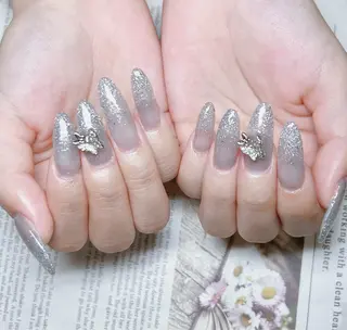 ネイル コウ ヨウのネイルデザイン