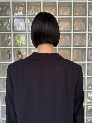 ショート カラー ヘアアレンジ mina 🌷のヘアスタイル