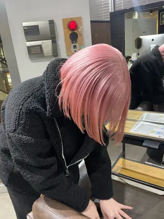 カラー ミルクティーベージュ ブリーチ🖤サヤカのヘアスタイル